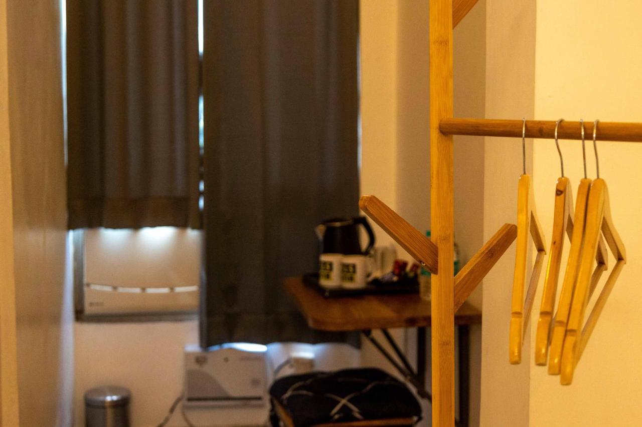 Bunkstay Coworking Hostel & Glamping Rishīkesh Buitenkant foto
