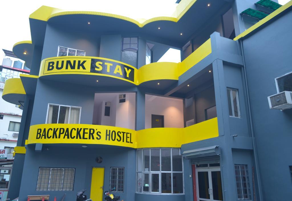 Bunkstay Coworking Hostel & Glamping Rishīkesh Buitenkant foto